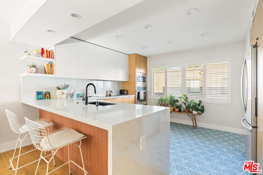 4608 Glencoe Ave Unit: 5