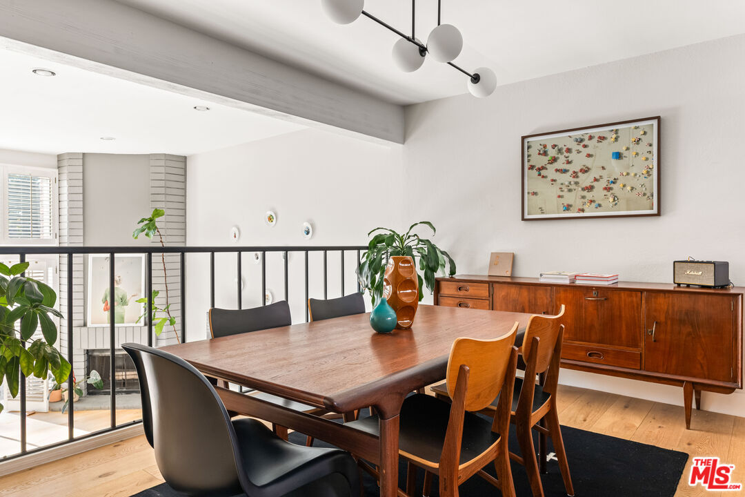 4608 Glencoe Ave Unit: 5