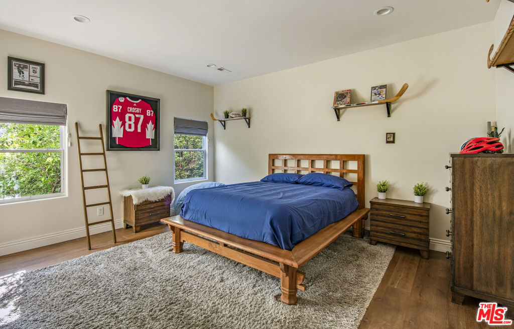 1000 S Citrus Avenue