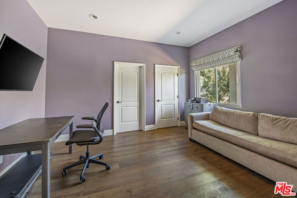 1000 S Citrus Avenue