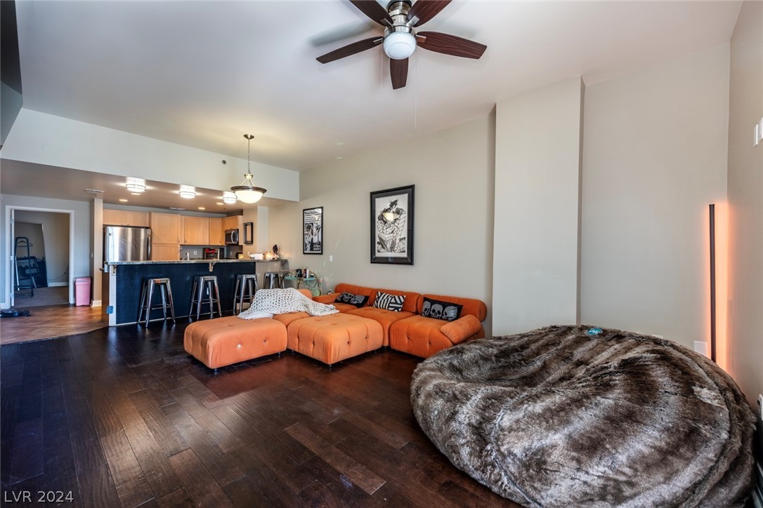 150 Las Vegas Boulevard 1008