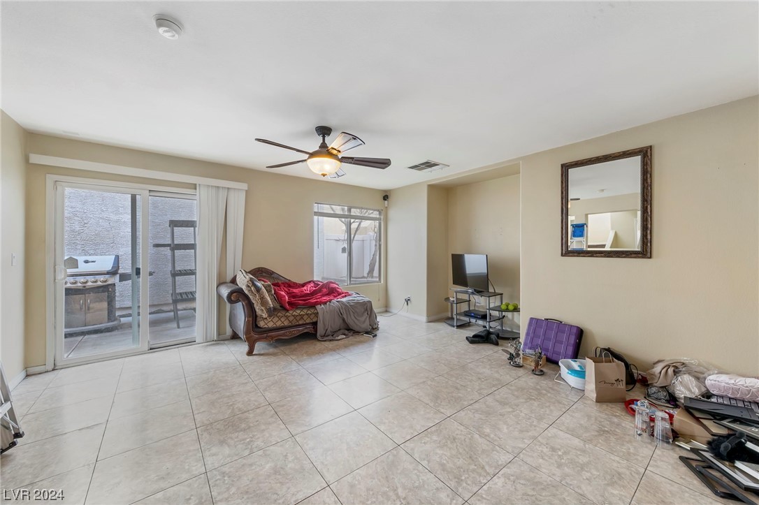 7232 Dicentra Road