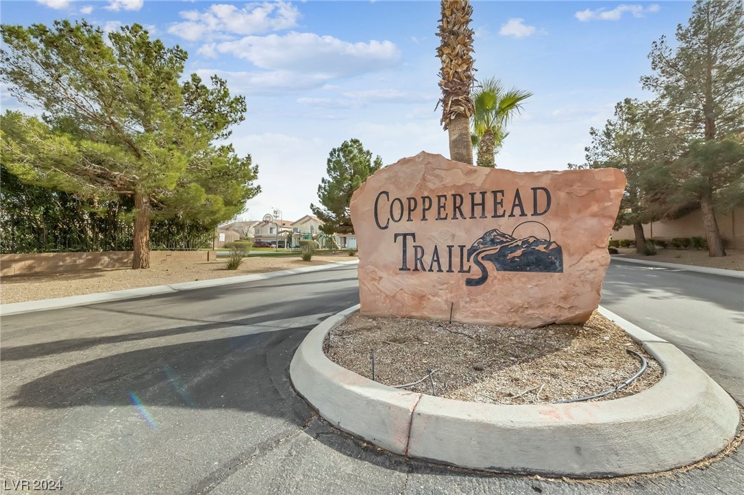 7232 Dicentra Road