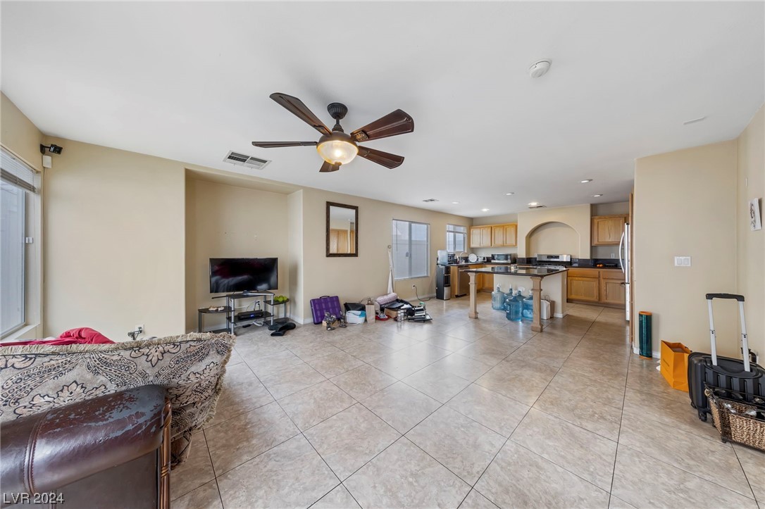 7232 Dicentra Road