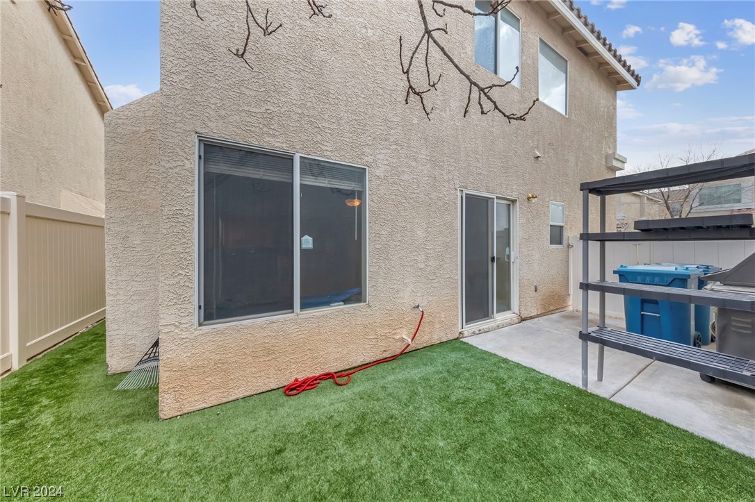 7232 Dicentra Road