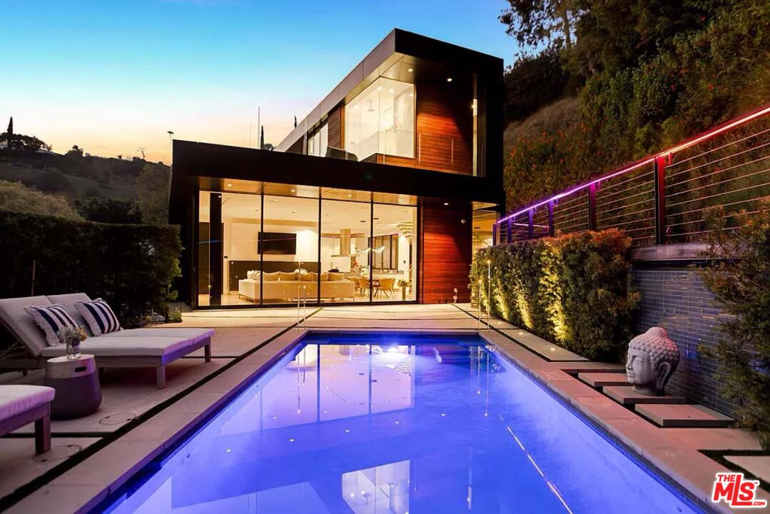 1331 Belfast Dr