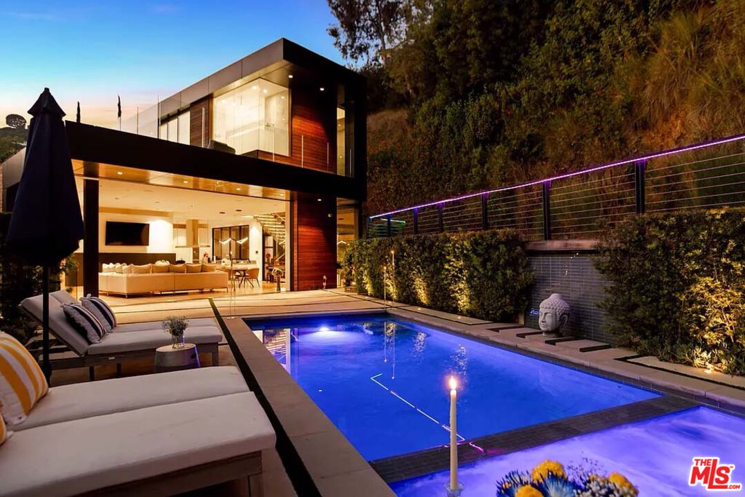 1331 Belfast Dr