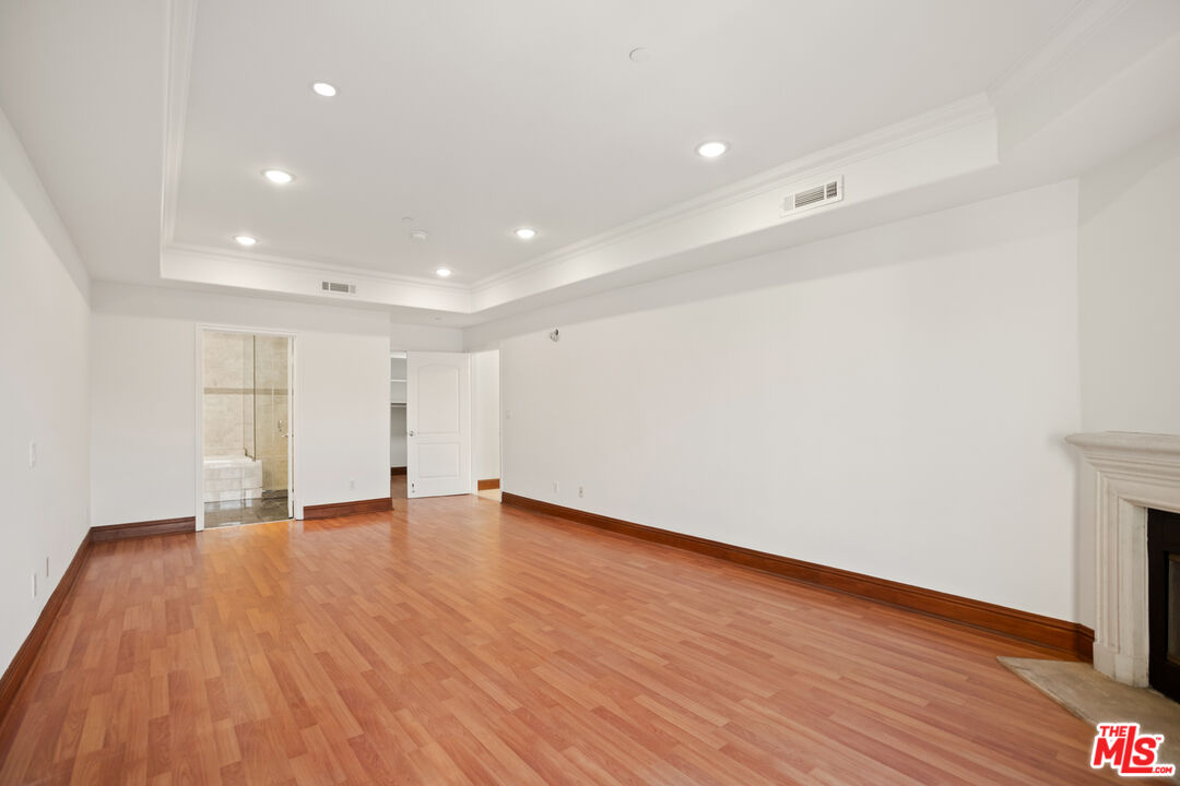 1836 Parnell Ave Unit: 401