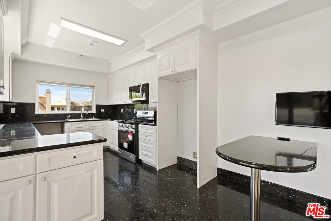 1836 Parnell Ave Unit: 401