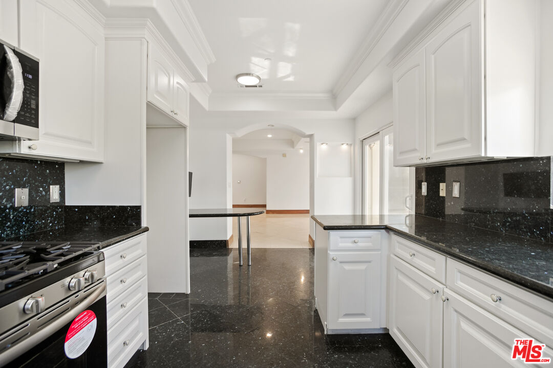 1836 Parnell Ave Unit: 401