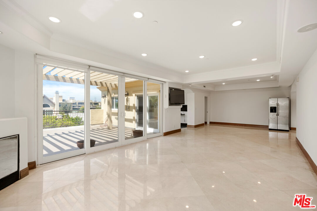 1836 Parnell Ave Unit: 401