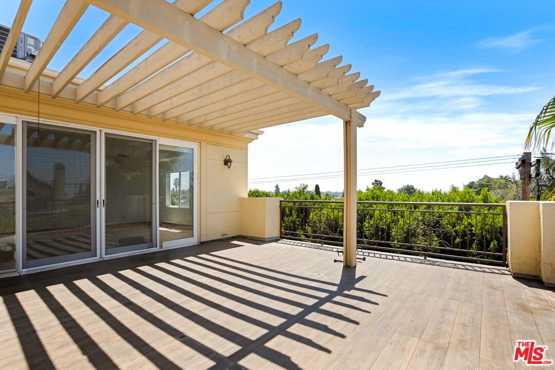 1836 Parnell Ave Unit: 401
