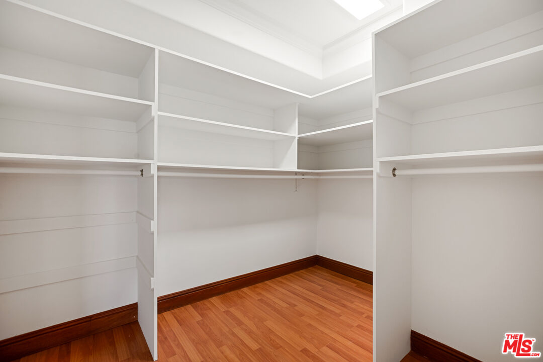 1836 Parnell Ave Unit: 401