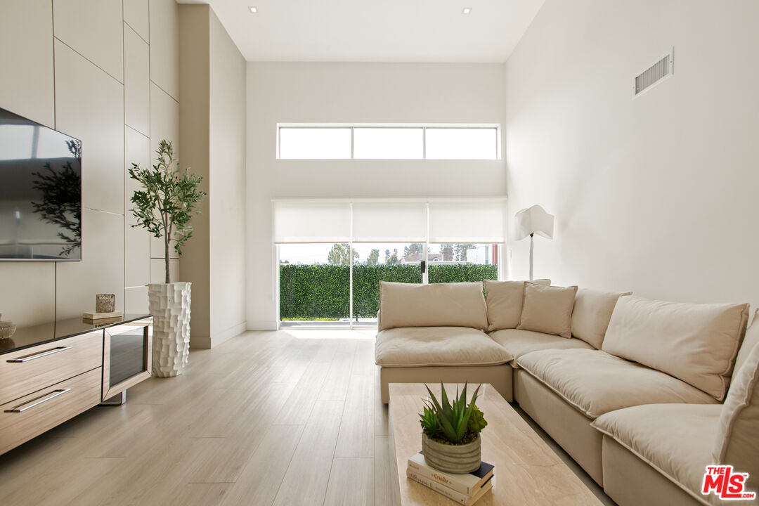 10630 Wilkins Ave Unit: 304