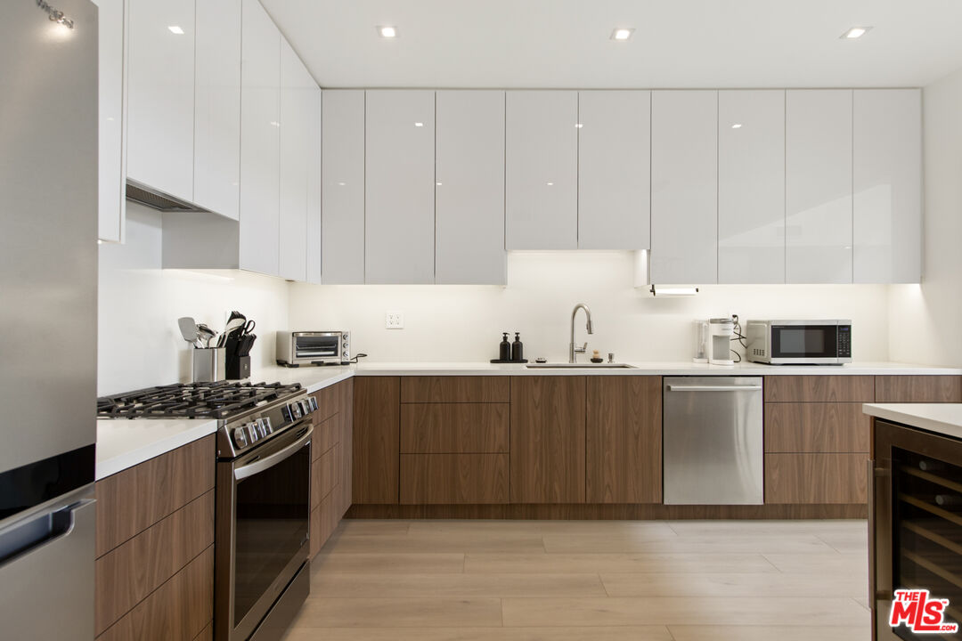 10630 Wilkins Ave Unit: 304