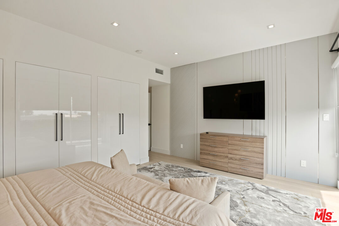10630 Wilkins Ave Unit: 304