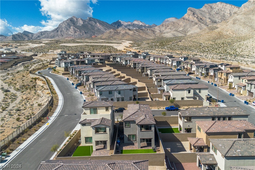 2384 Basin Ridge Street