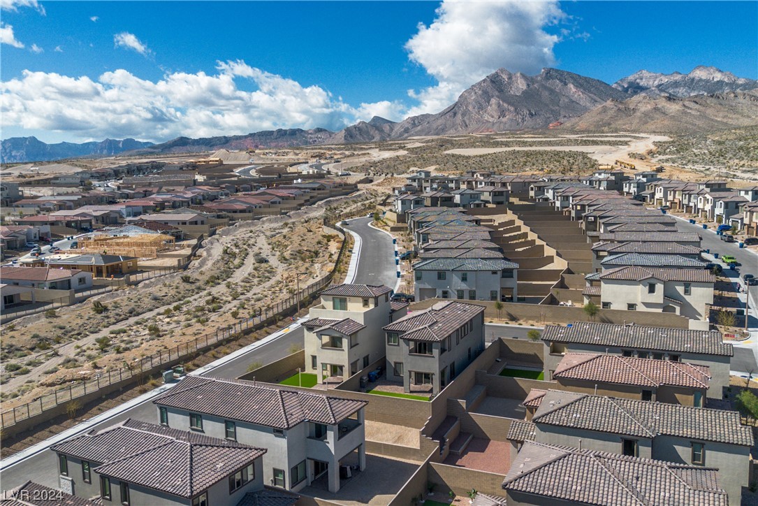 2384 Basin Ridge Street