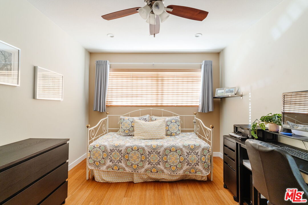 4837 Round Top Dr