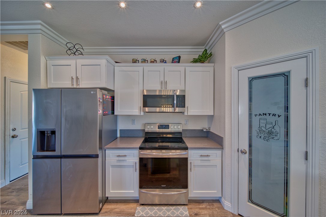 5081 Graystone Drive