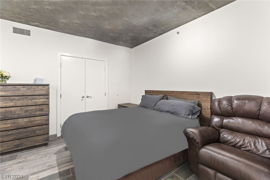 360 East Desert Inn Road 804