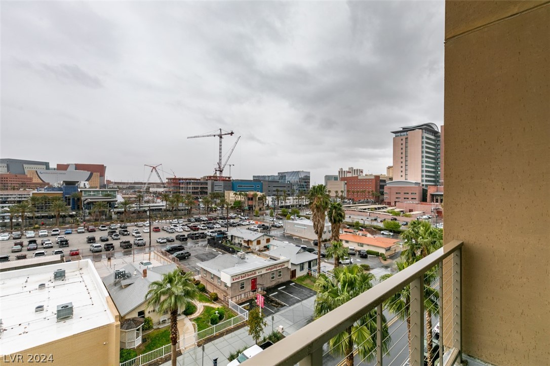 353 East Bonneville Avenue 622