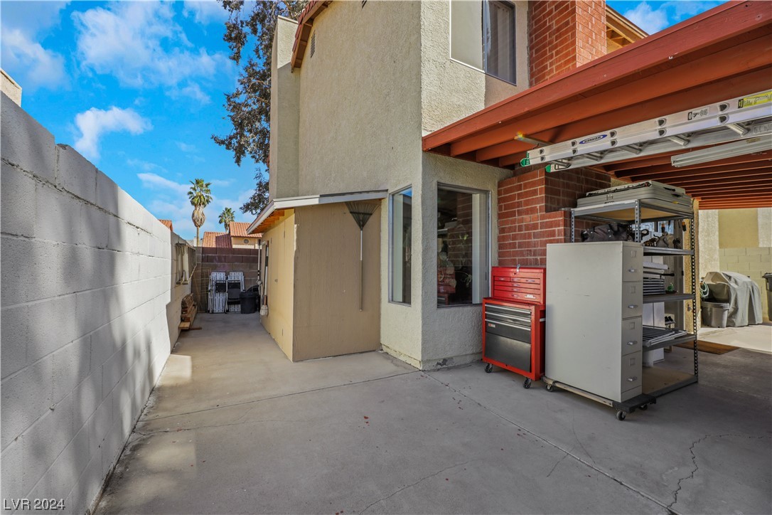 373 Tierra Street