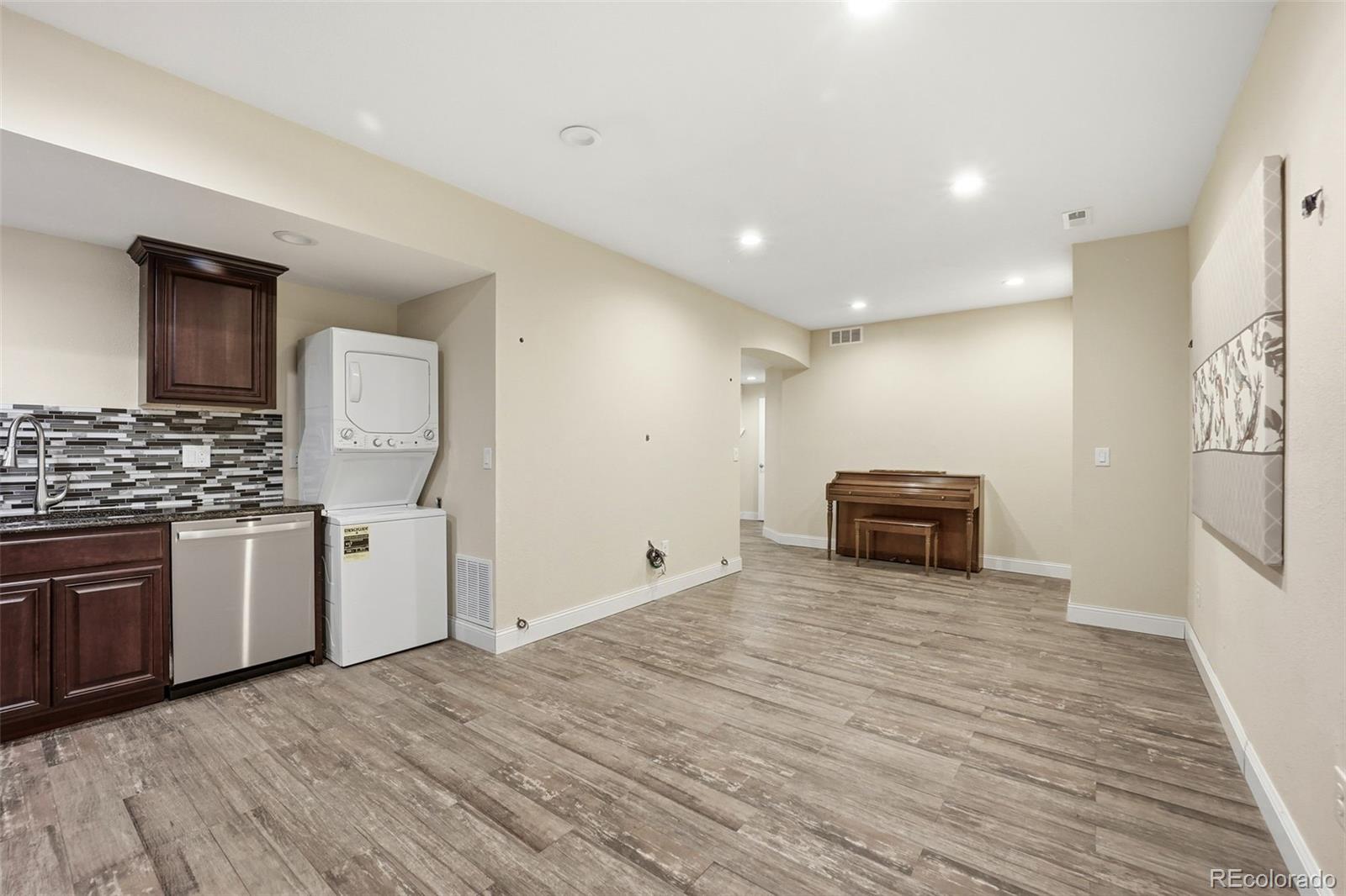 7566 S Quantock Court