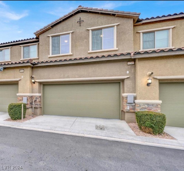 6241 Haiku Stairs Street 0