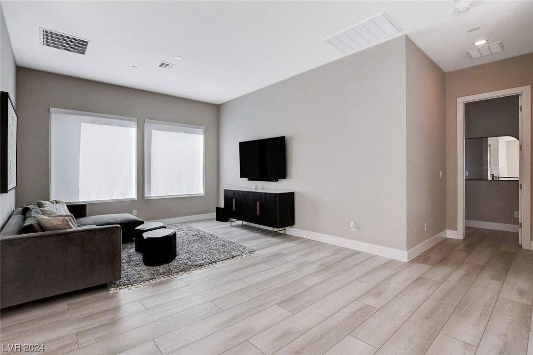 5289 Feathertop Drive