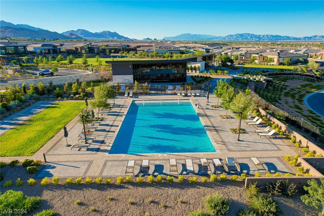 5289 Feathertop Drive