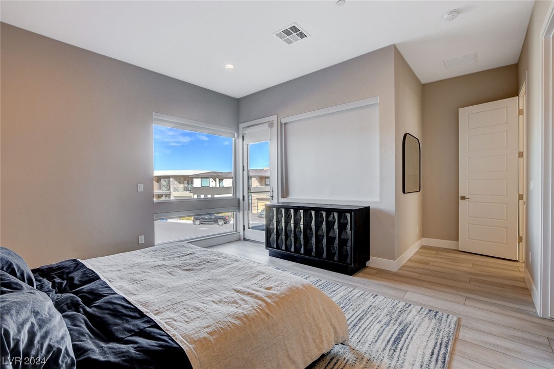 5289 Feathertop Drive