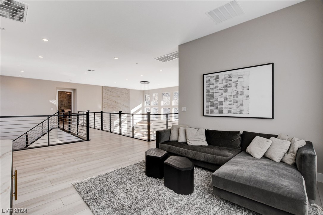 5289 Feathertop Drive