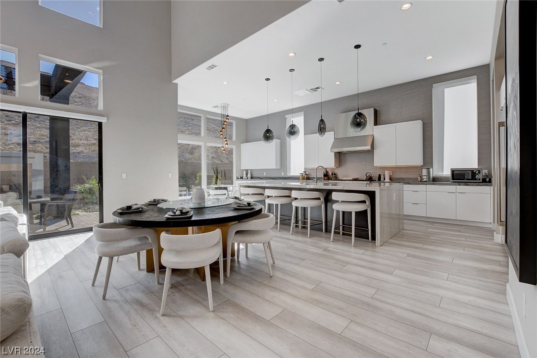 5289 Feathertop Drive