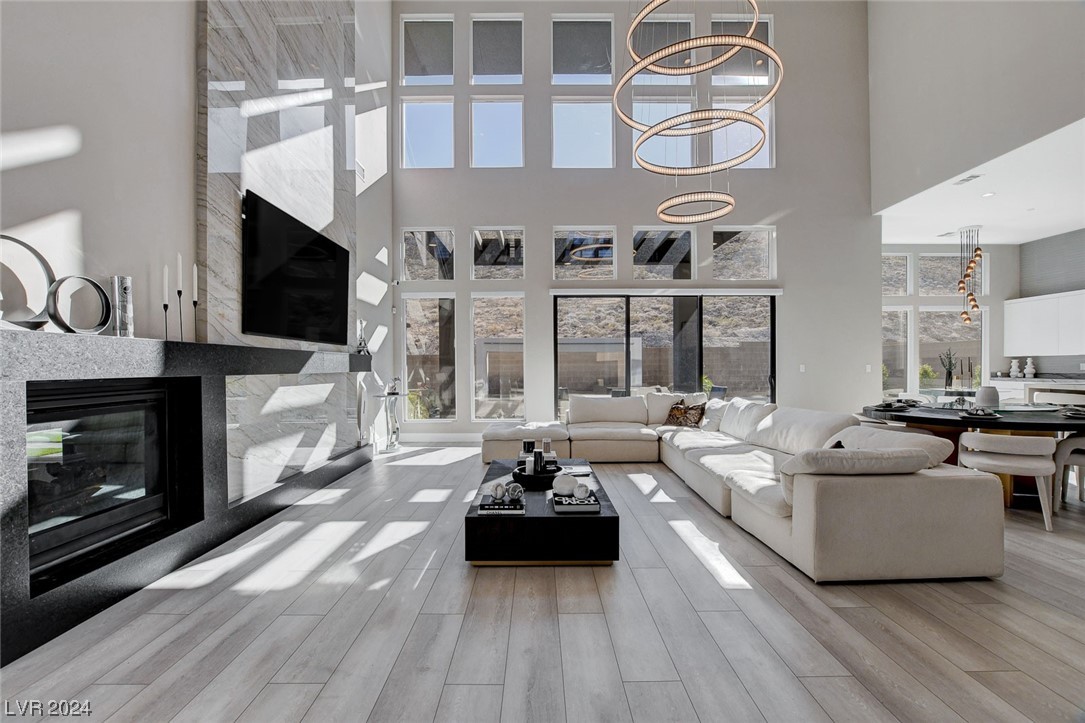 5289 Feathertop Drive