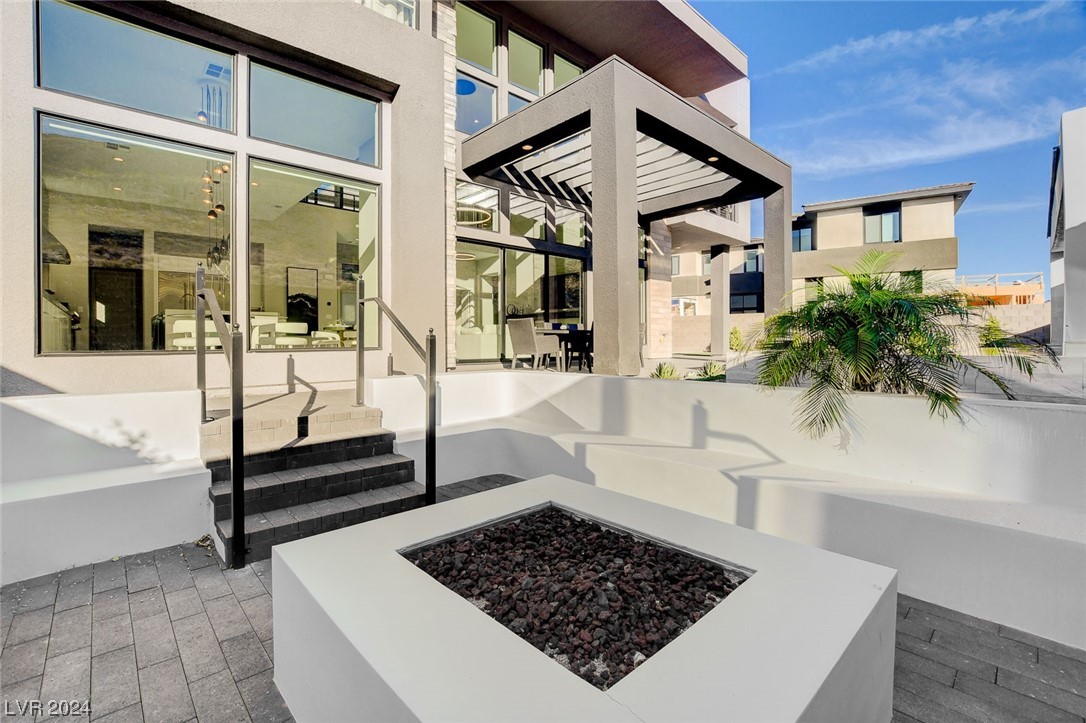 5289 Feathertop Drive