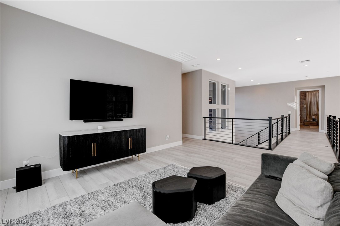 5289 Feathertop Drive