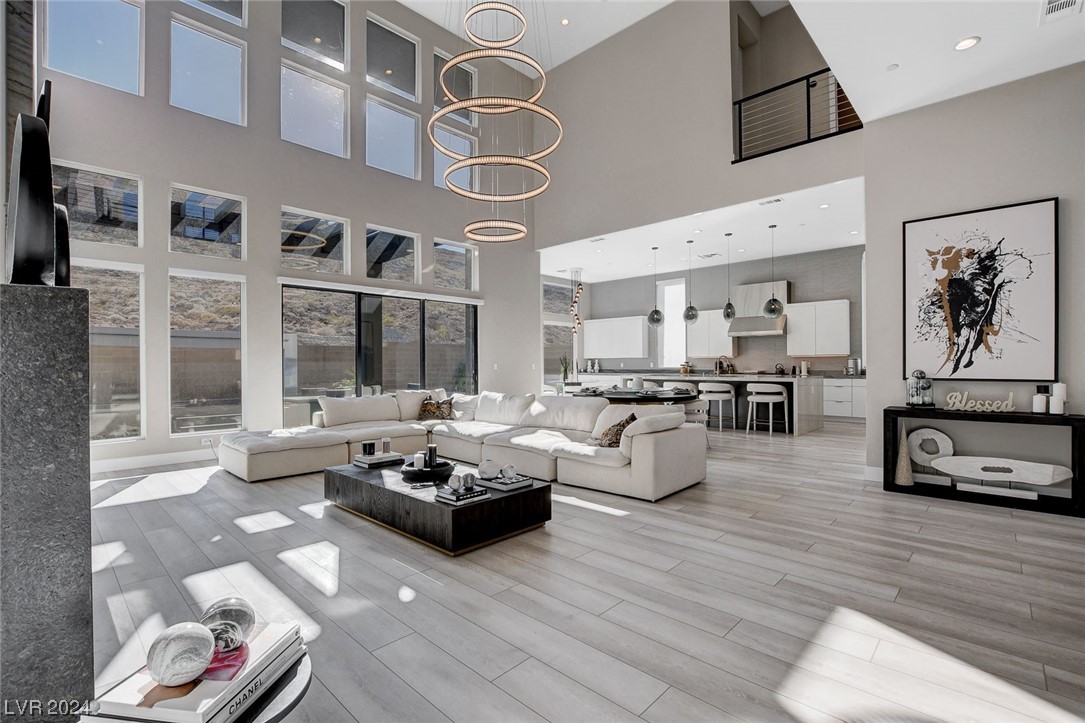 5289 Feathertop Drive