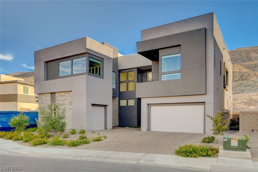 5289 Feathertop Drive