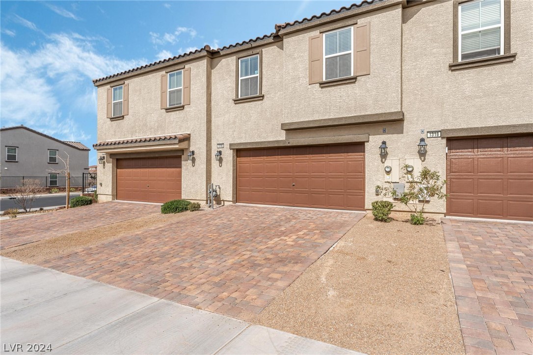 1316 Arcadia Rim Place 1316