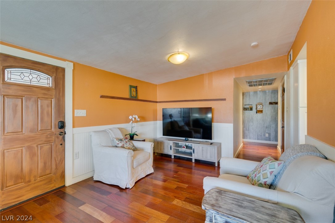 236 Hillcrest Drive