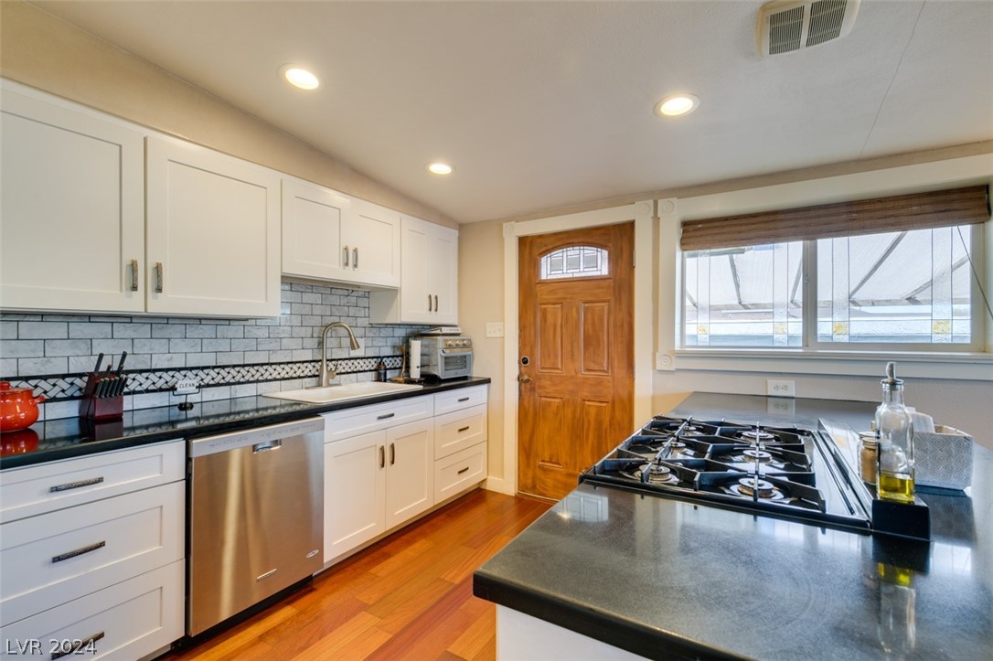 236 Hillcrest Drive