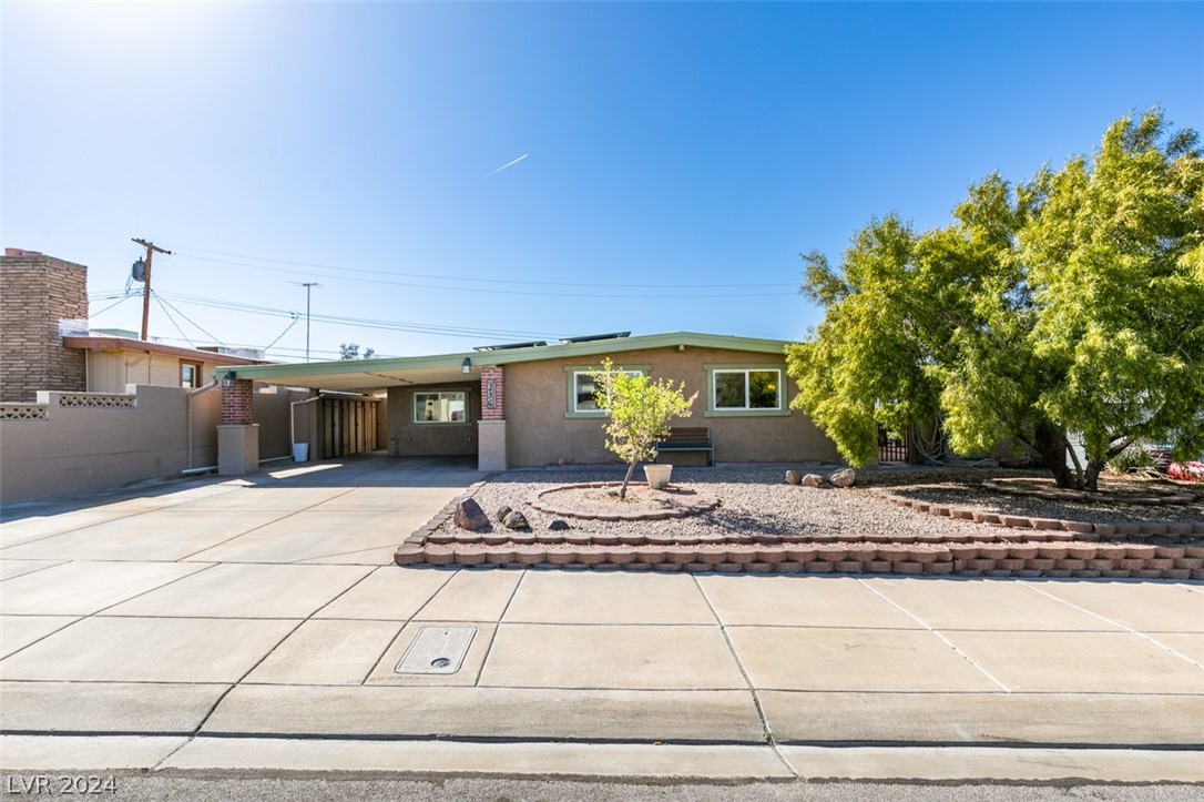 236 Hillcrest Drive