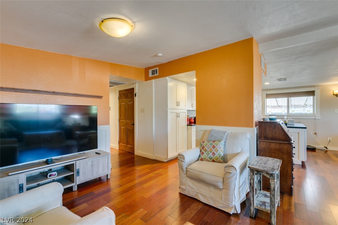 236 Hillcrest Drive