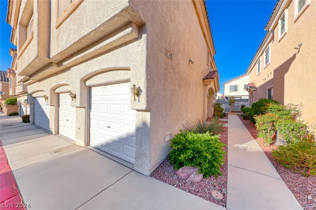 2588 Land Rush Drive 0