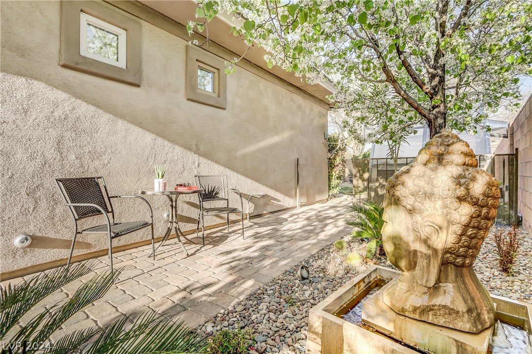 2960 American River Lane