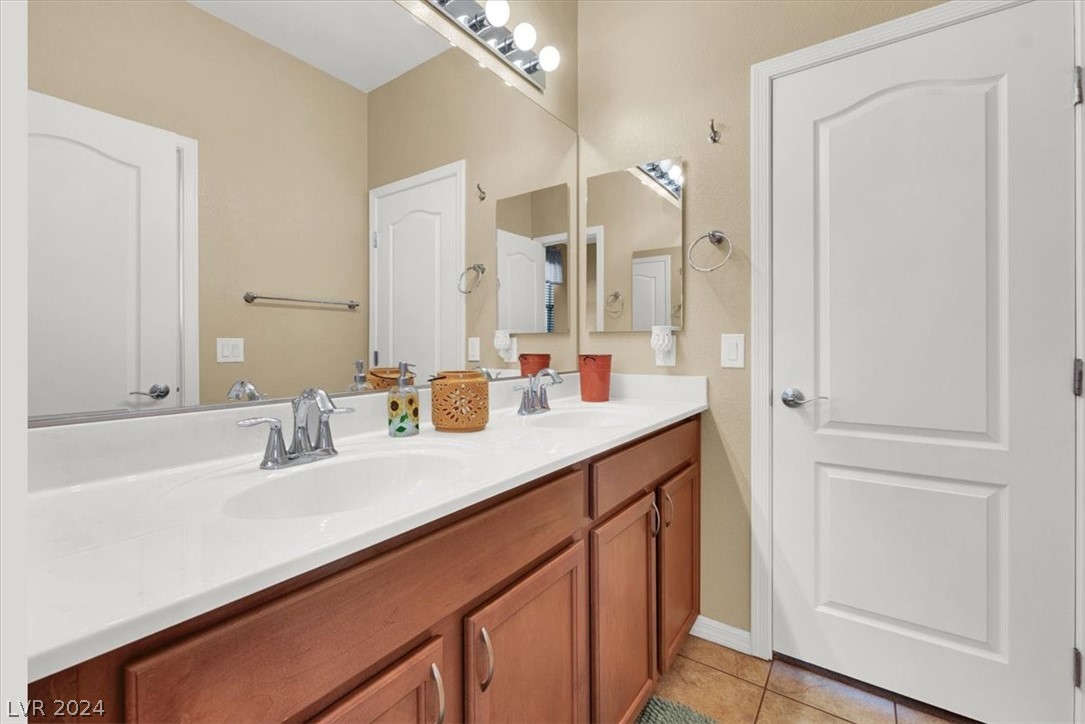 10311 Rugged Mountain Avenue