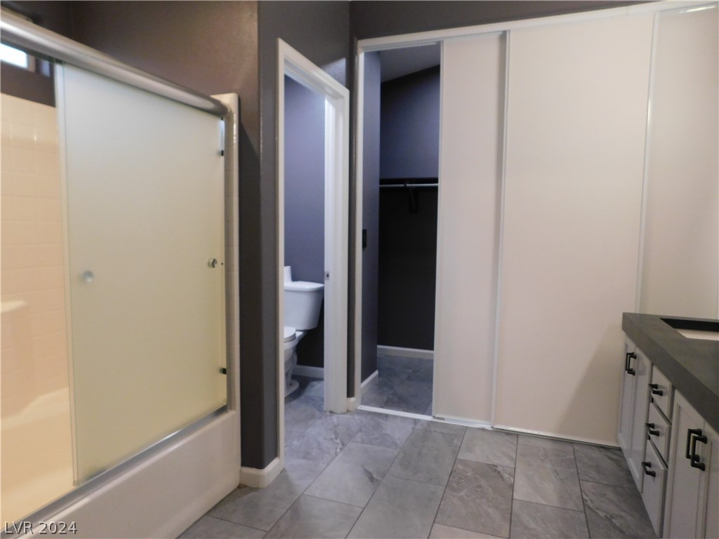 965 Cedar Pines Street