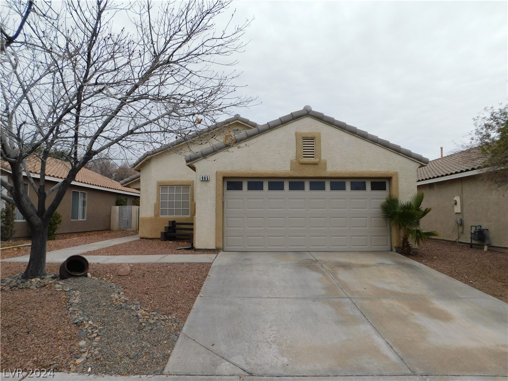 965 Cedar Pines Street