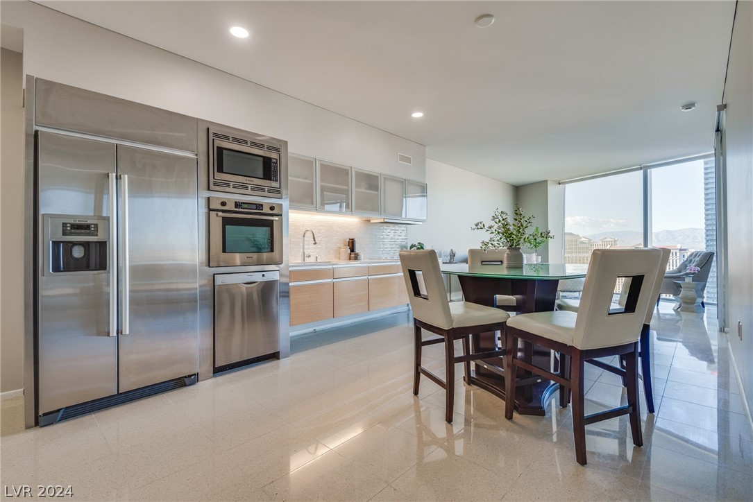 3722 Las Vegas Boulevard 2905